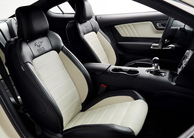 Ford Mustang Foto 156
