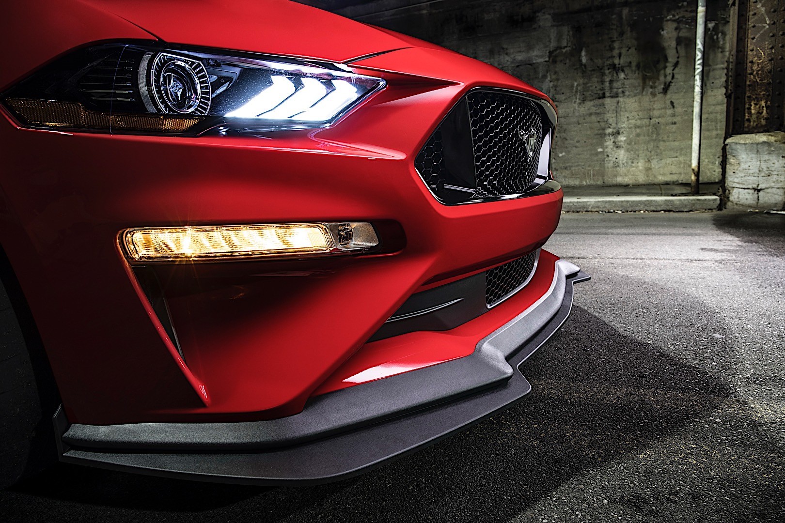 Ford Mustang photo 24