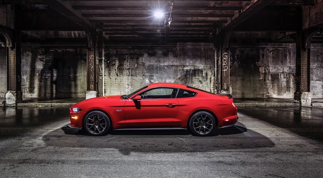Ford Mustang photo 33