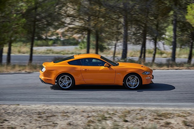 Ford Mustang photo 38