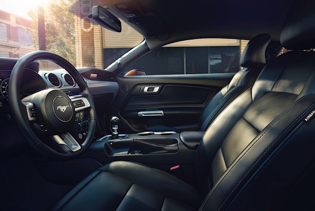 Ford Mustang photo 43