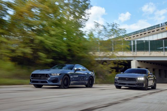 Ford Mustang Foto 6