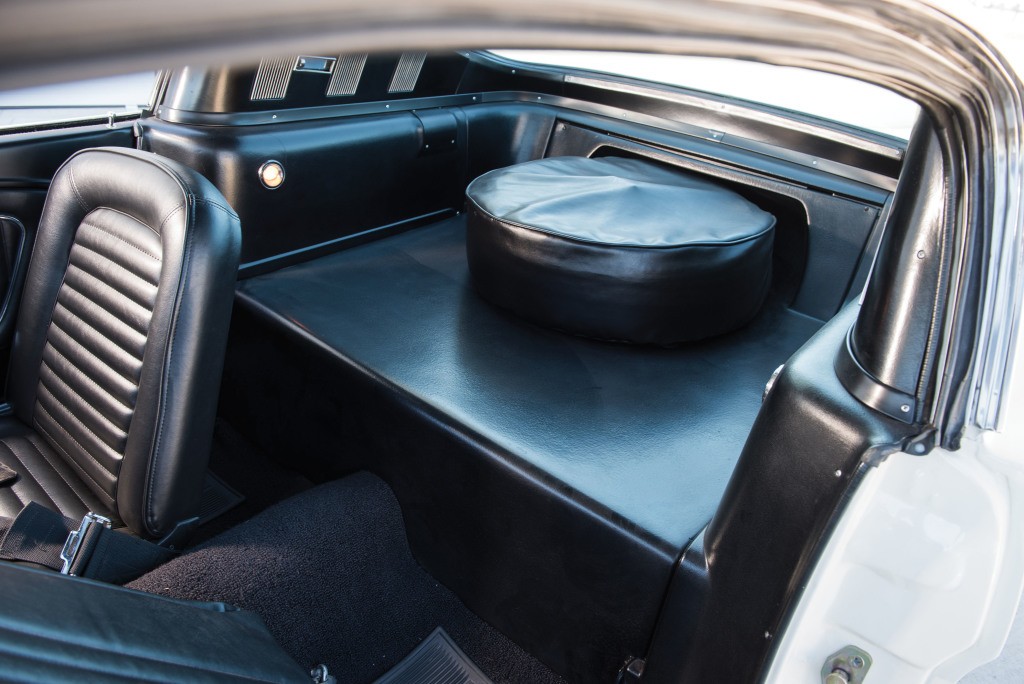 Ford Mustang photo 40