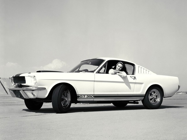 Ford Mustang foto 7