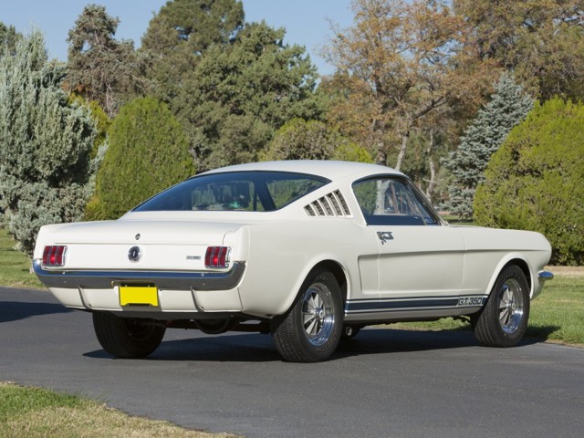 Ford Mustang foto 19