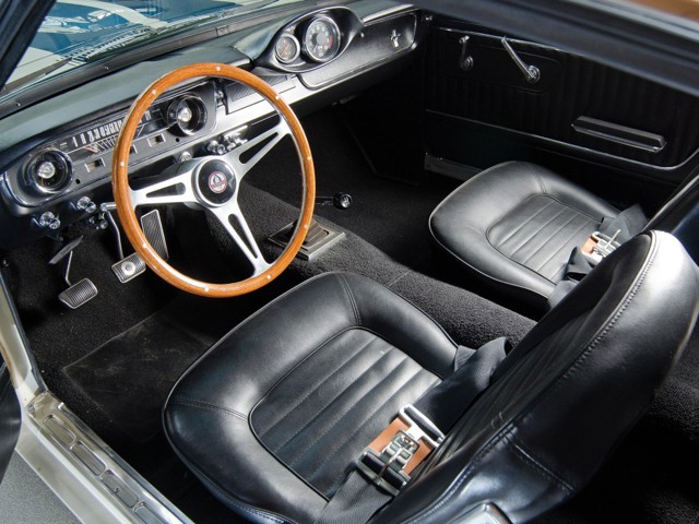 Ford Mustang foto 32