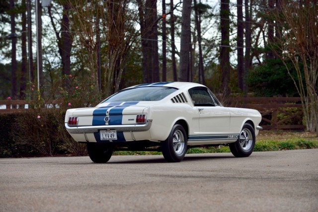 Ford Mustang foto 22