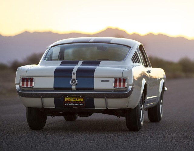 Ford Mustang foto 26