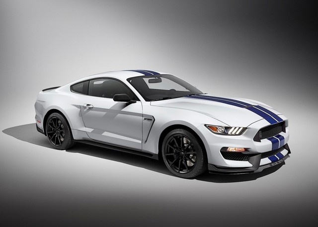 Ford Mustang photo 23
