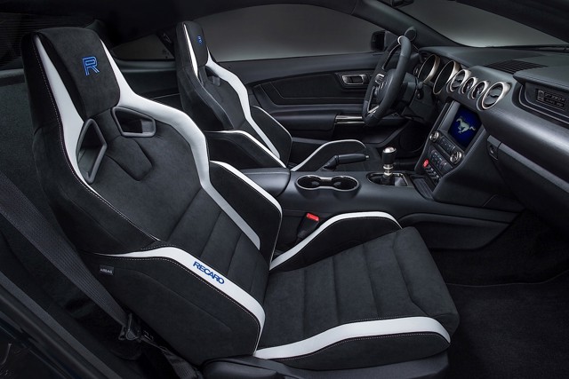 Ford Mustang photo 52