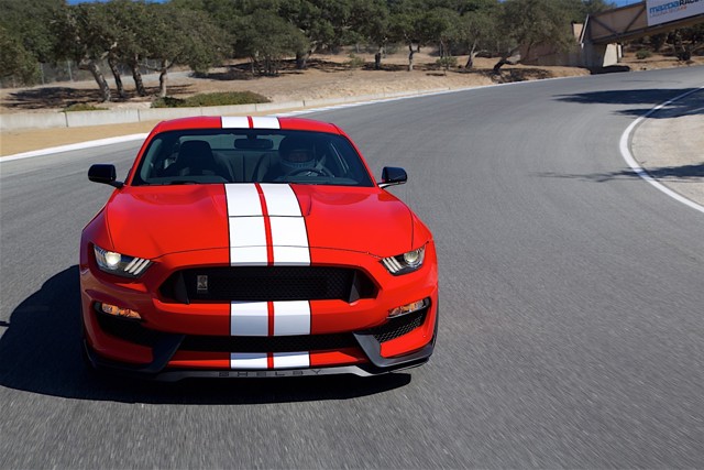 Ford Mustang photo 38