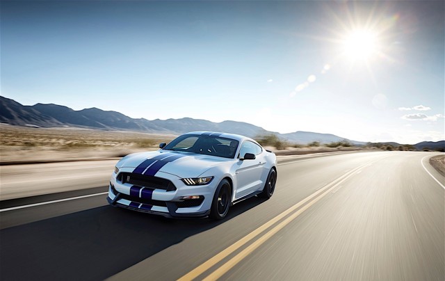 Ford Mustang photo 46