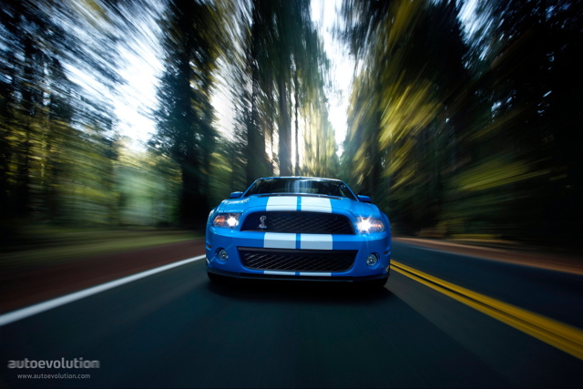 Ford Mustang photo 4