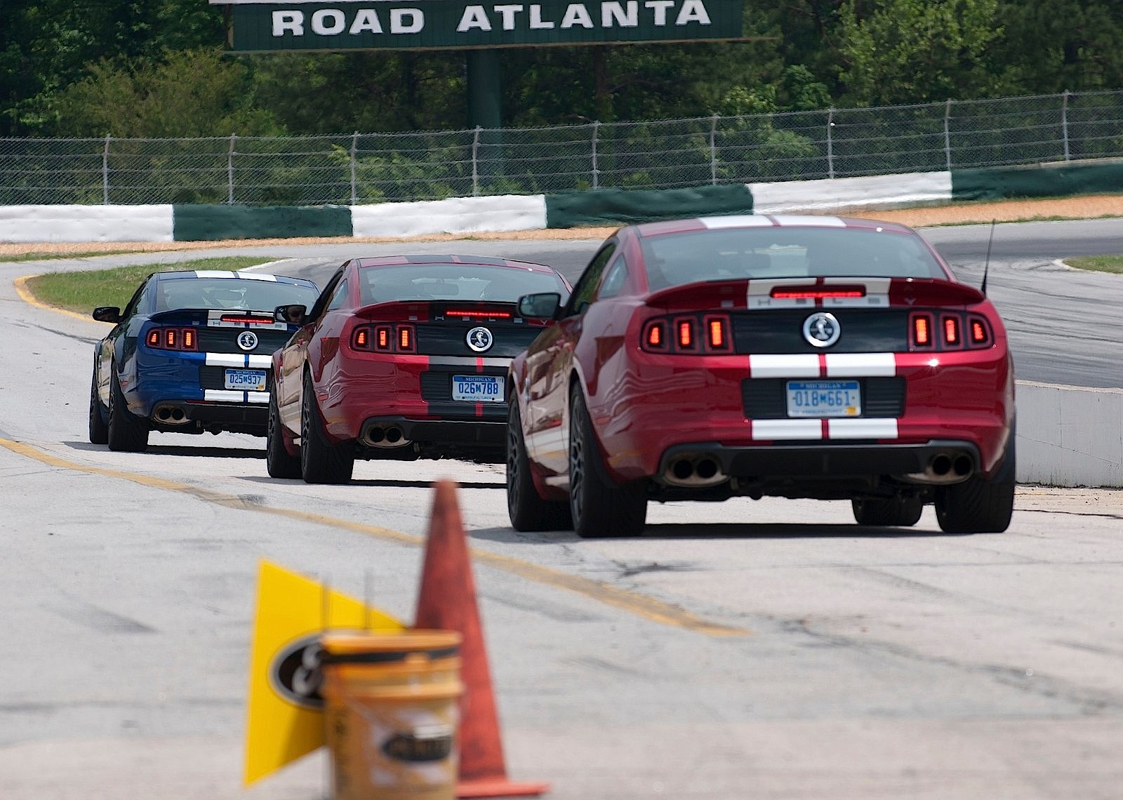 Ford Mustang photo 49