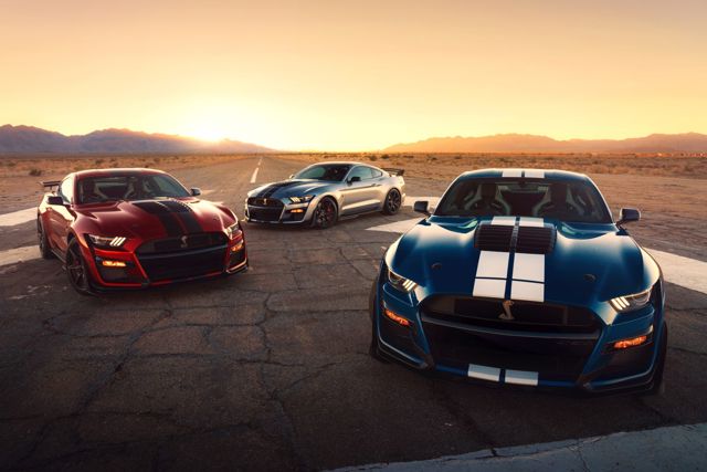 Ford Mustang foto 16
