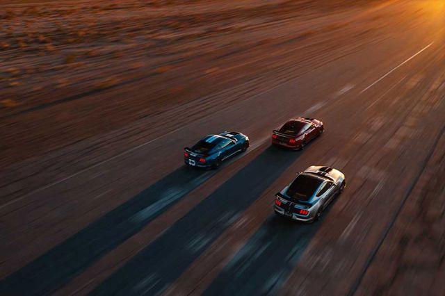 Ford Mustang foto 4