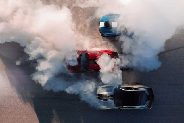 Ford Mustang foto 5