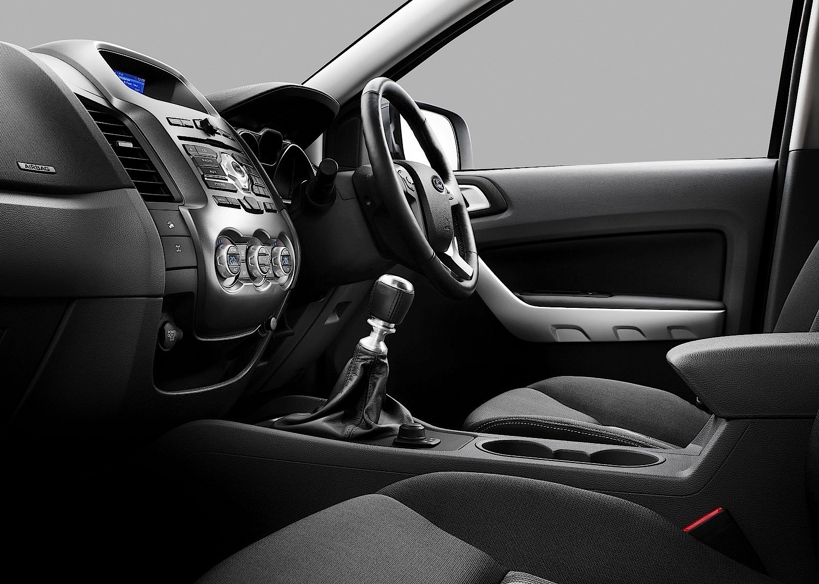 Ford Ranger Double Cab photo 37