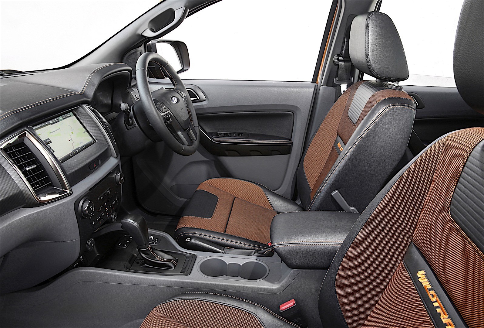 Ford Ranger Double Cab photo 104