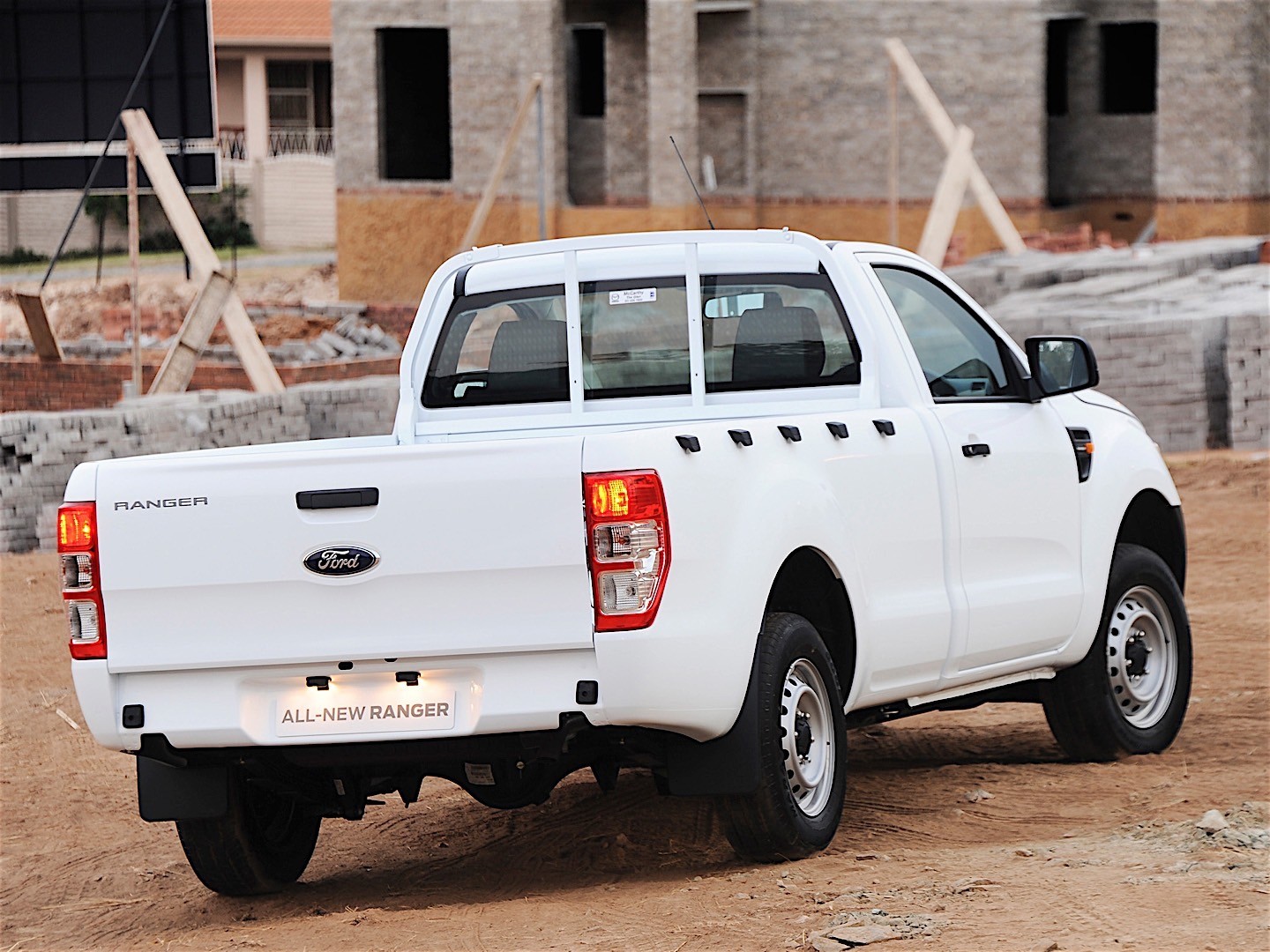 Ford Ranger Regular Cab photo 5