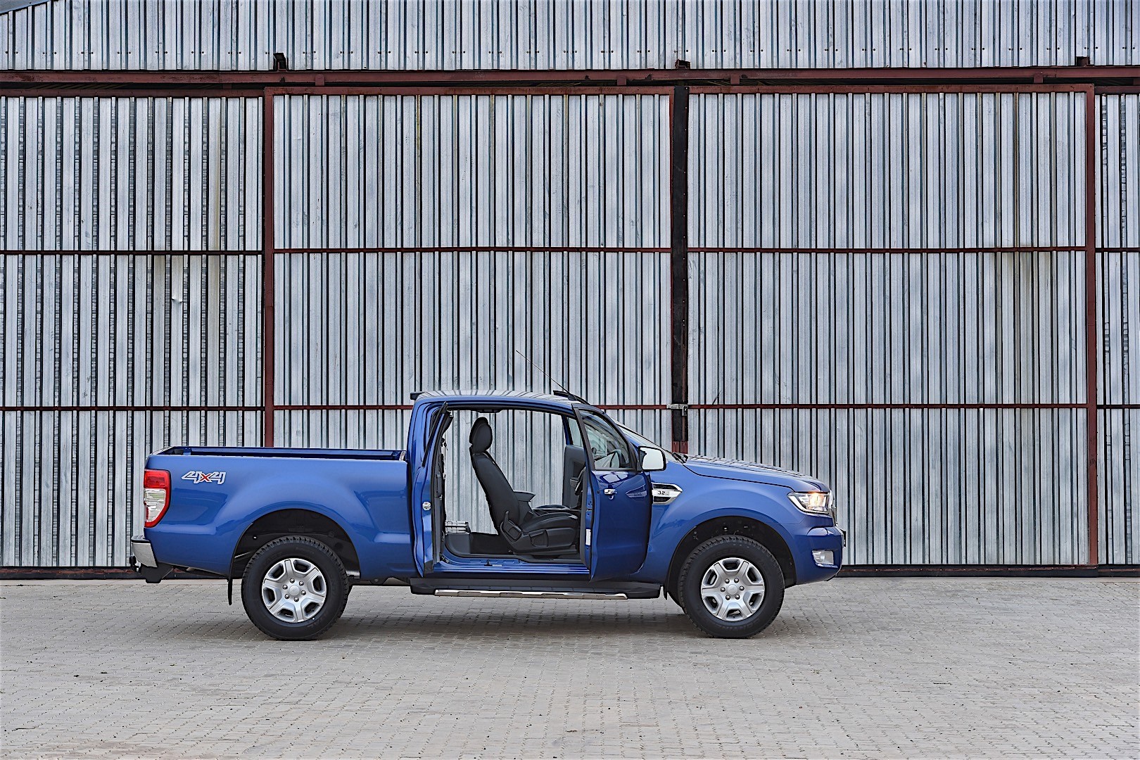 Ford Ranger Super Cab photo 12
