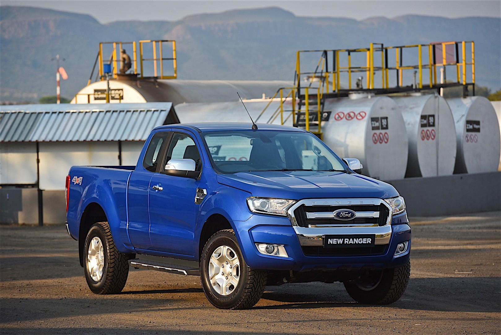 Ford Ranger Super Cab photo 3