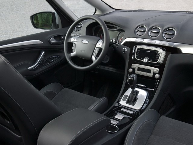 Ford S-Max photo 47