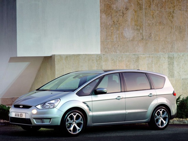 Ford S-Max photo 23