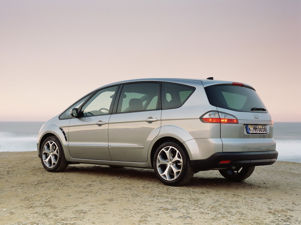 Ford S-Max photo 27