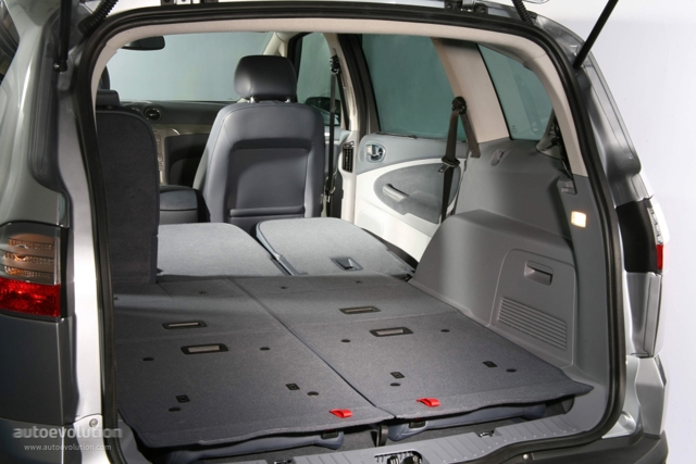 Ford S-Max photo 46