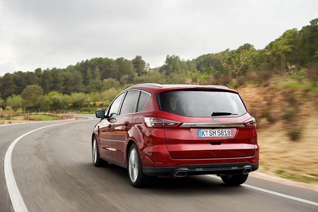 Ford S-Max photo 15