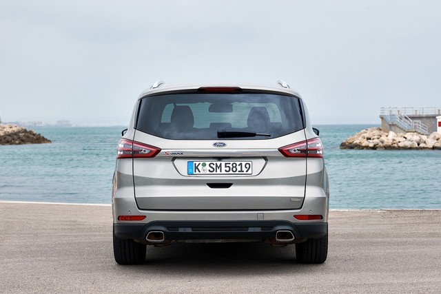 Ford S-Max photo 22