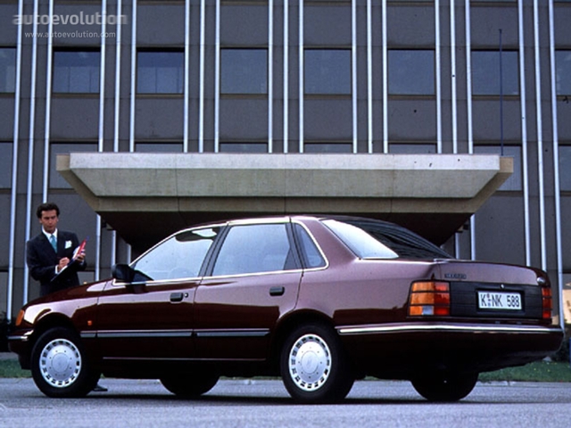 Ford Scorpio Sedan foto 2