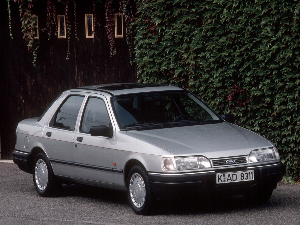 Ford Sierra Sedan photo 4