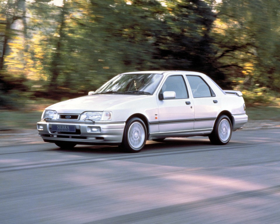 Ford Sierra Sedan photo 7