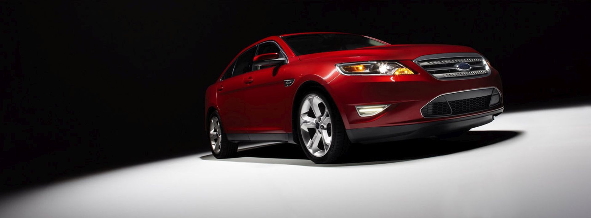 Ford Taurus Sho photo 17