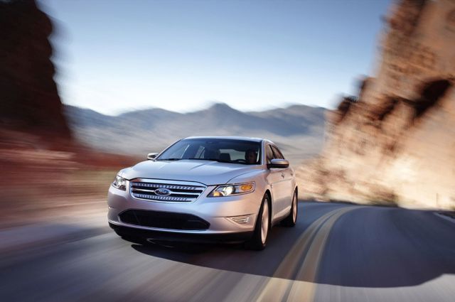 Ford Taurus Sho photo 31