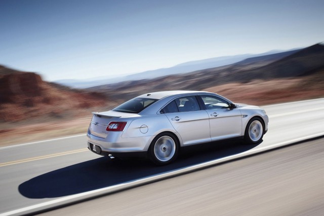 Ford Taurus Sho photo 35