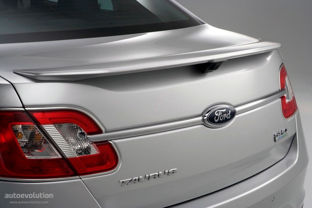 Ford Taurus Sho photo 11