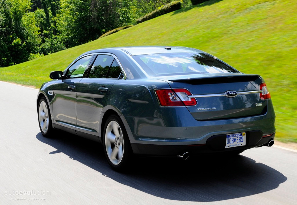 Ford Taurus Sho photo 5