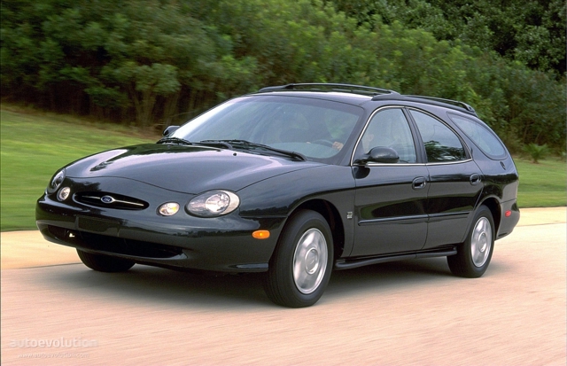 Ford Taurus Wagon Foto 1