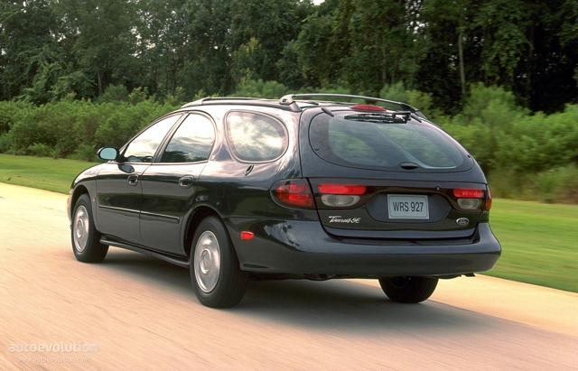Ford Taurus Wagon Foto 5