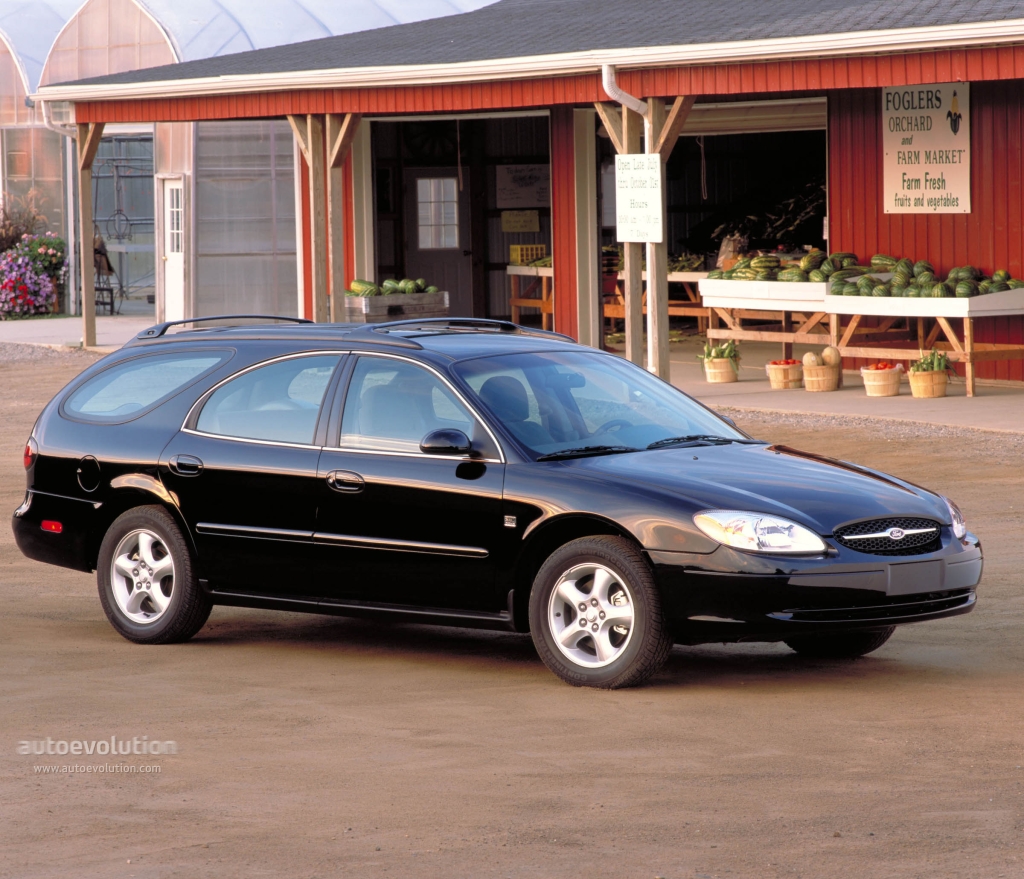 Ford Taurus Wagon photo 2