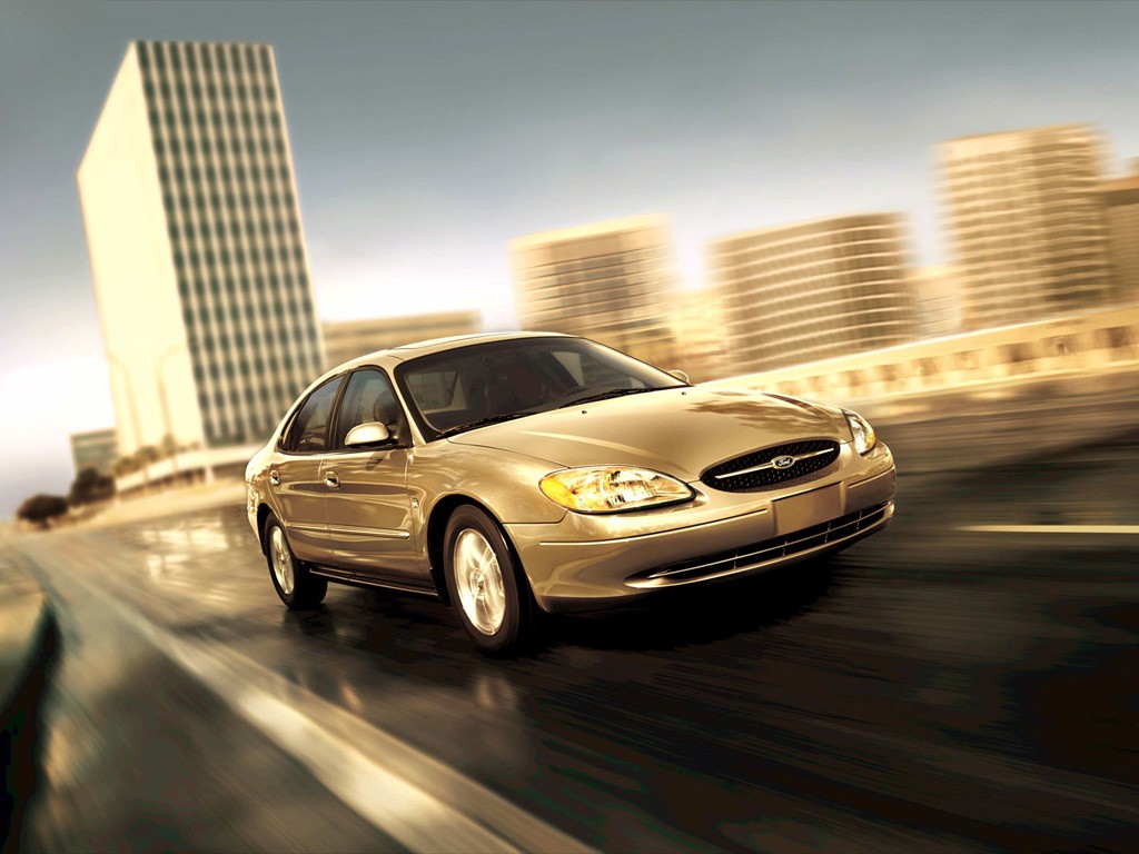 Ford Taurus photo 7