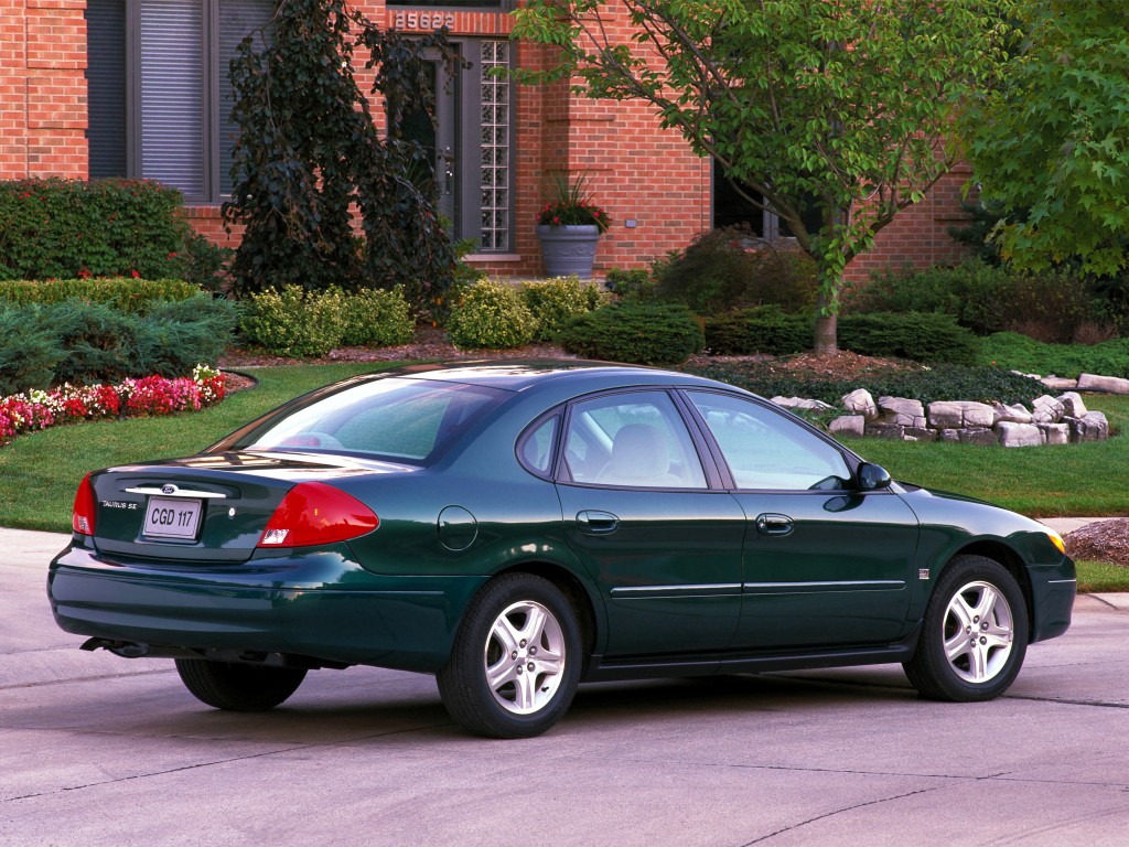 Ford Taurus photo 15