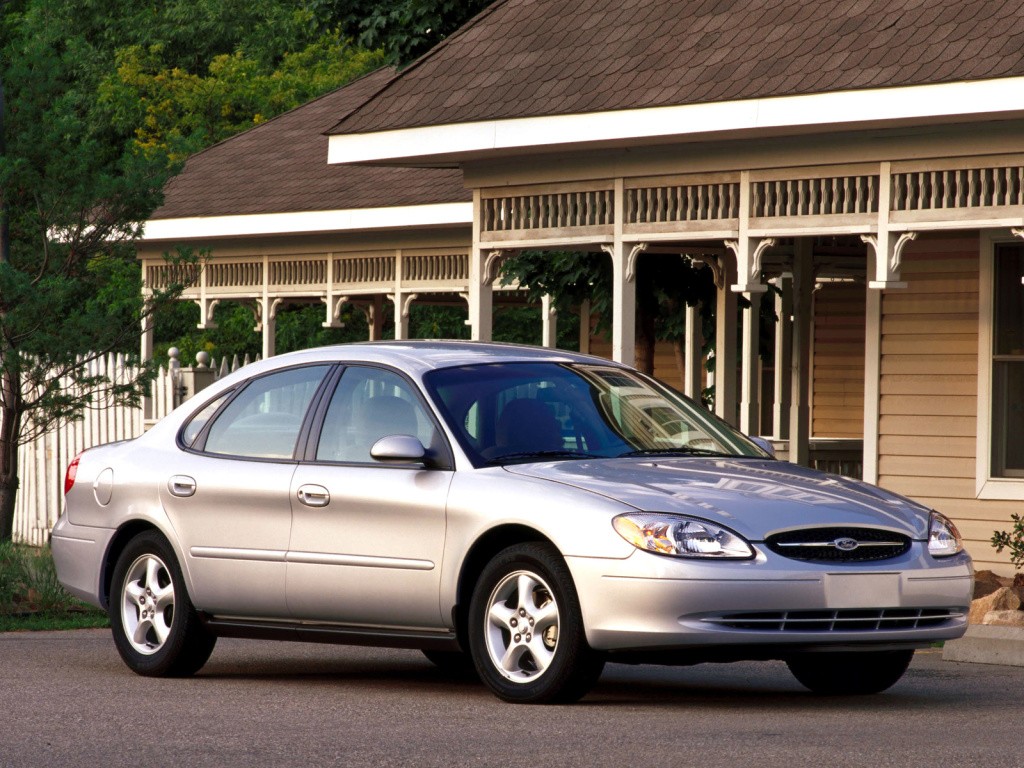 Ford Taurus photo 17