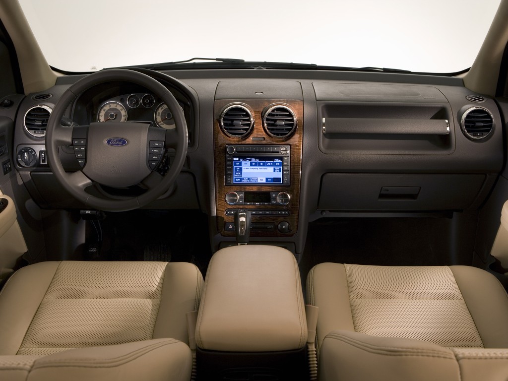 Ford Taurus photo 37