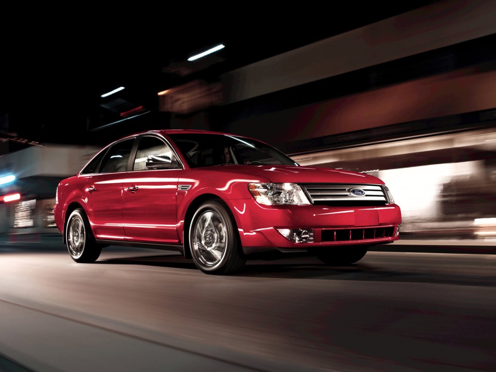 Ford Taurus photo 11