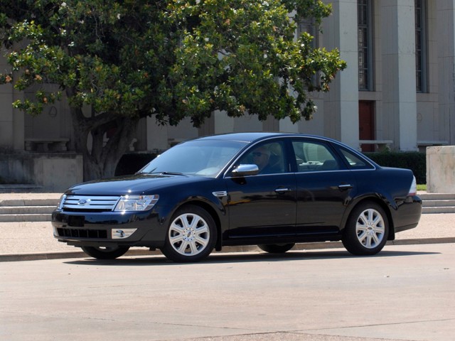 Ford Taurus photo 20