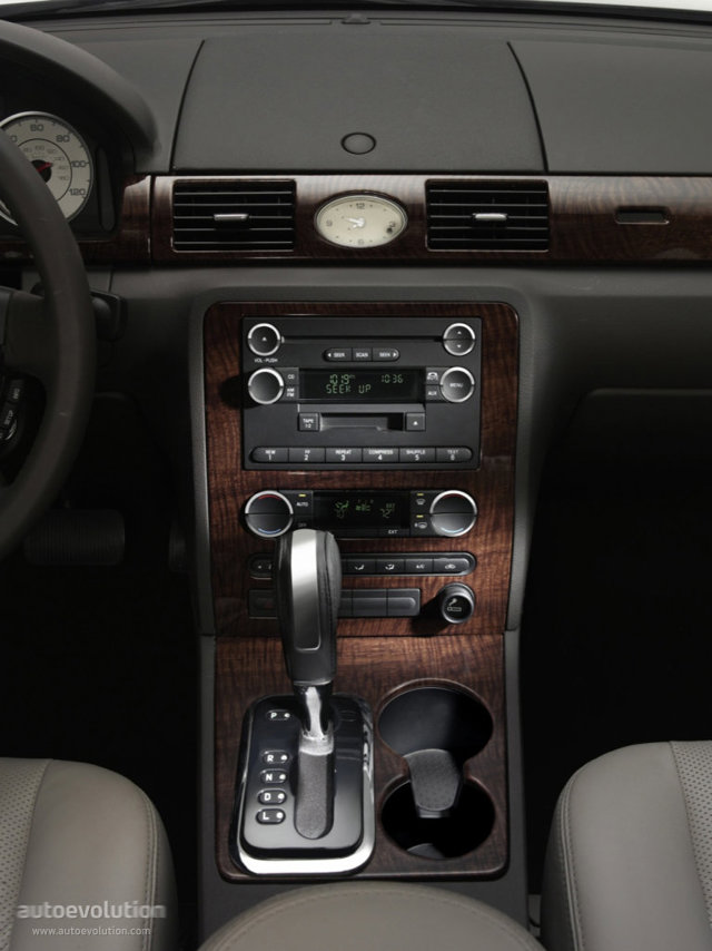 Ford Taurus photo 33